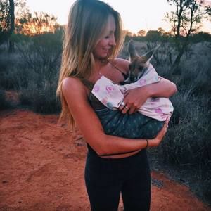 Meet your Posher, Alexandra